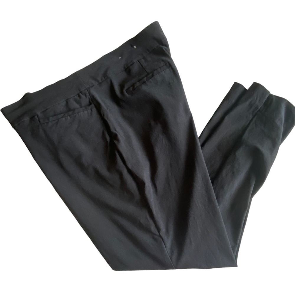 Chico's cropped pants. 3R. Black